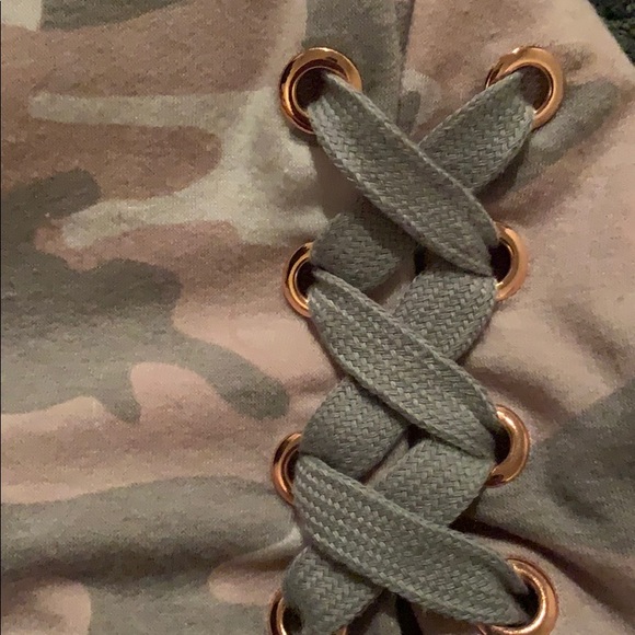 Sweater - Picture 2 of 2